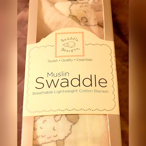 Swaddle Designs Muslin Cotton Swaddle Blanket - Picture 1 of 6